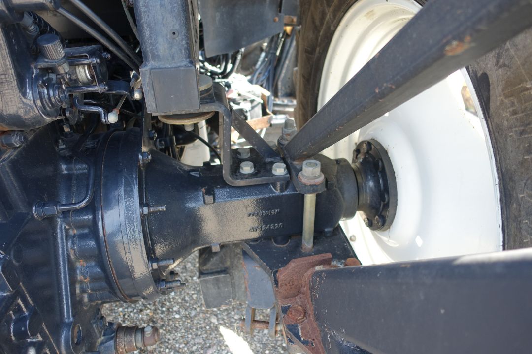 2010 NEW HOLLAND T6030 - Image 16